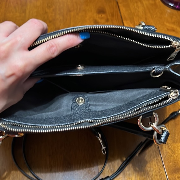 Sold 🟥 - Picture 8 of 15